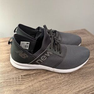 New Balance size 9 woman’s sneakers